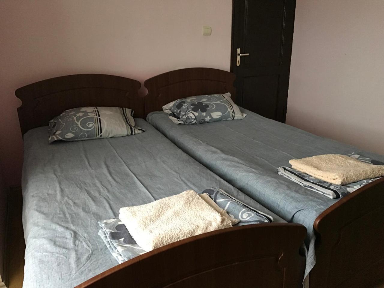 Temo'S Guesthouse Sarpi Luaran gambar