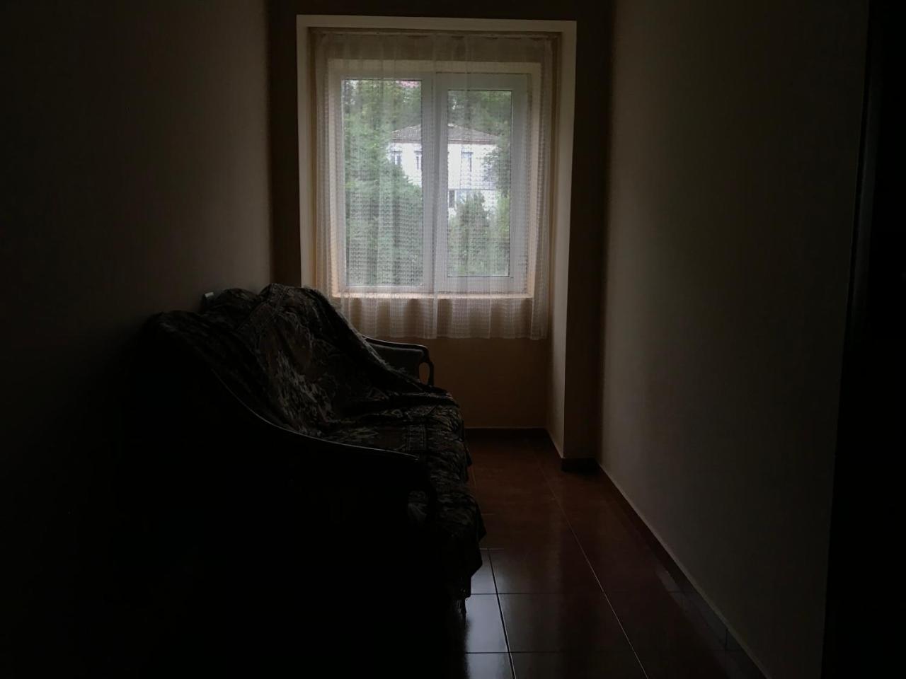 Temo'S Guesthouse Sarpi Luaran gambar